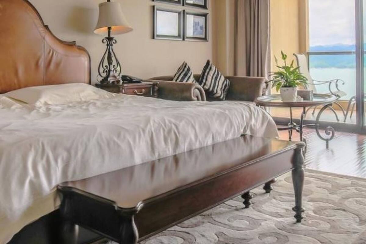 Habitación doble Deluxe, vista al lago | Wifi gratis y ropa de cama