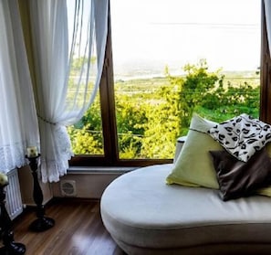 Deluxe Apartment, 2 Bedrooms, Balcony, Lake View (Manolya) | Premium bedding, blackout curtains, soundproofing, free WiFi