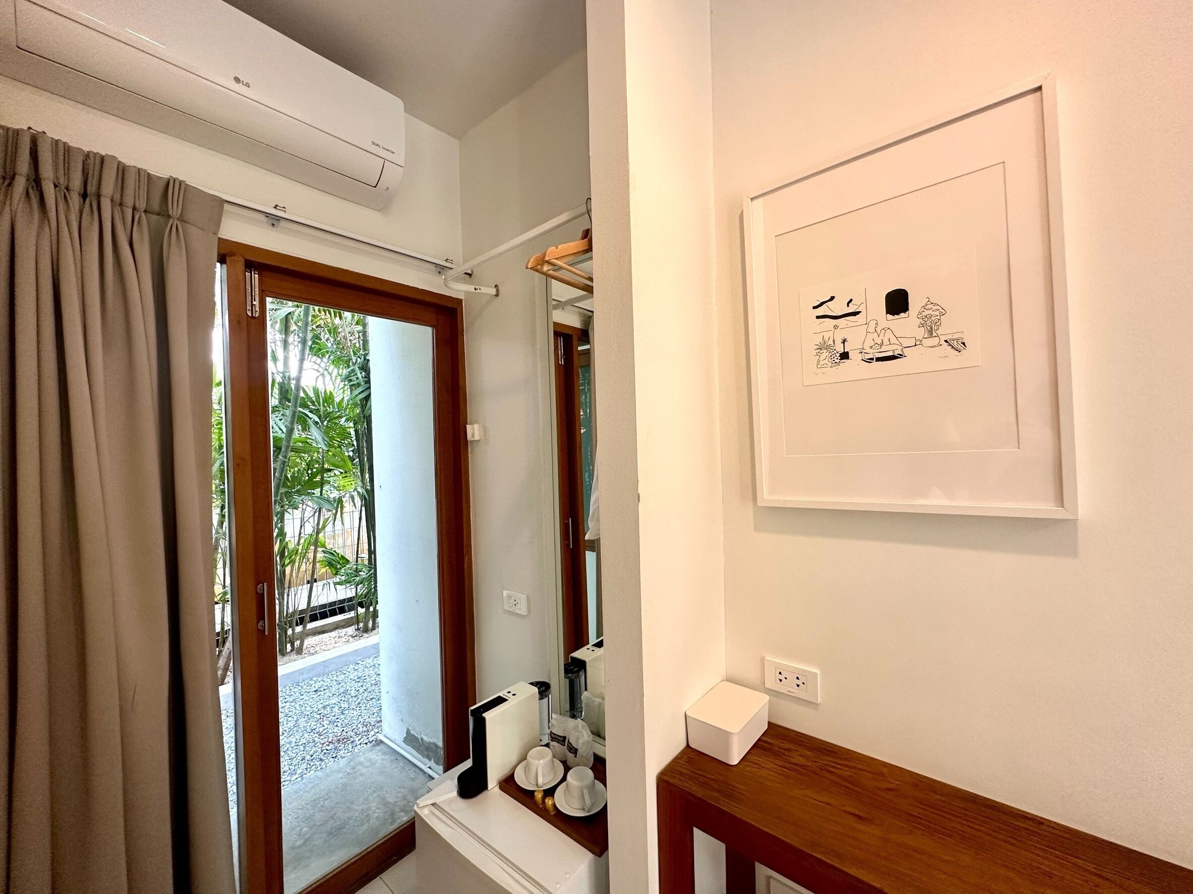 superior room, pool view | desk, blackout curtains, free wifi, bed sheets