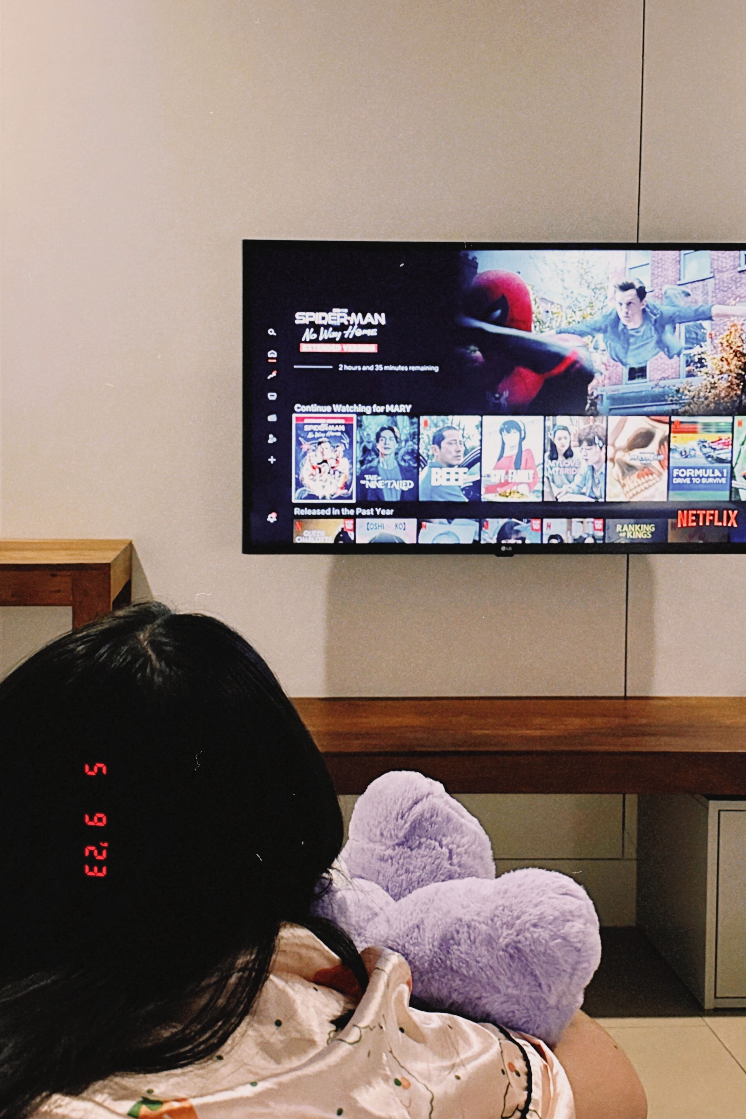 desk, blackout curtains, free wifi, bed sheets