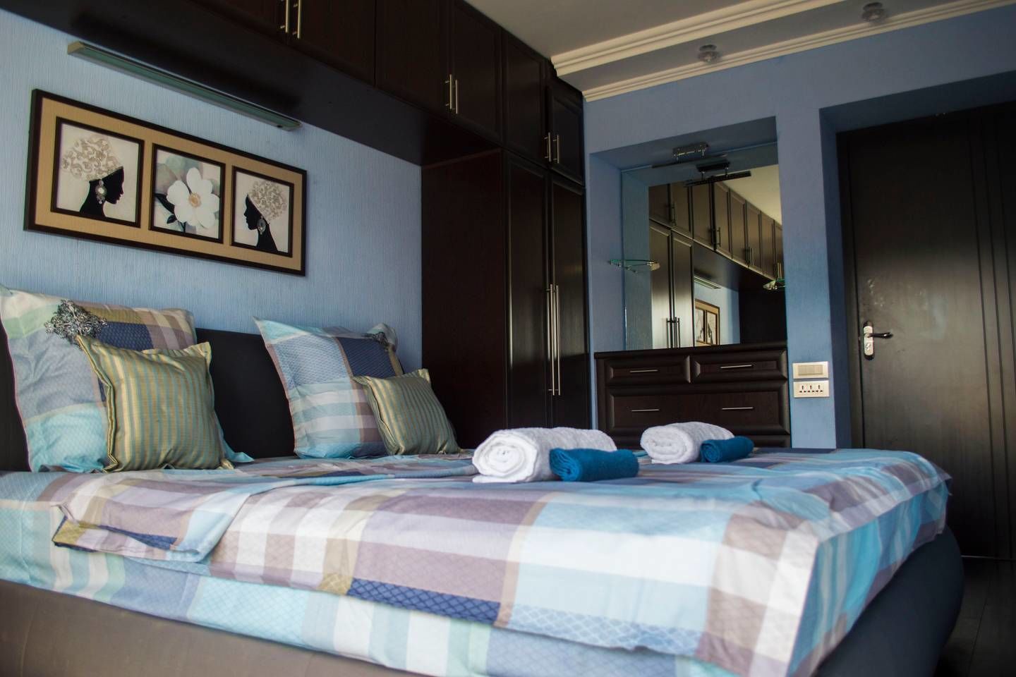 Appartamento City, vista città | Biancheria da letto di alta qualità, tende oscuranti