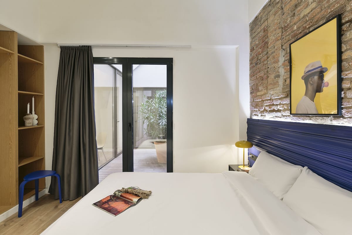 Arte Suites by Olala Homes Reviews, Deals & Photos 2025 - Expedia Arte Suites by Olala Homes Reviews, Deals & Photos 2025 - Expedia