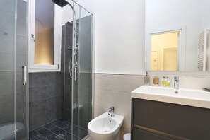 Appartement, 1 chambre | Salle de bain