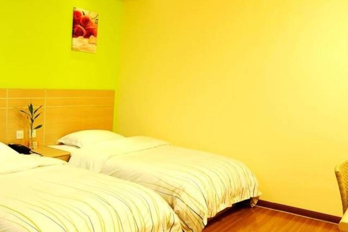 desk, blackout curtains, free wifi