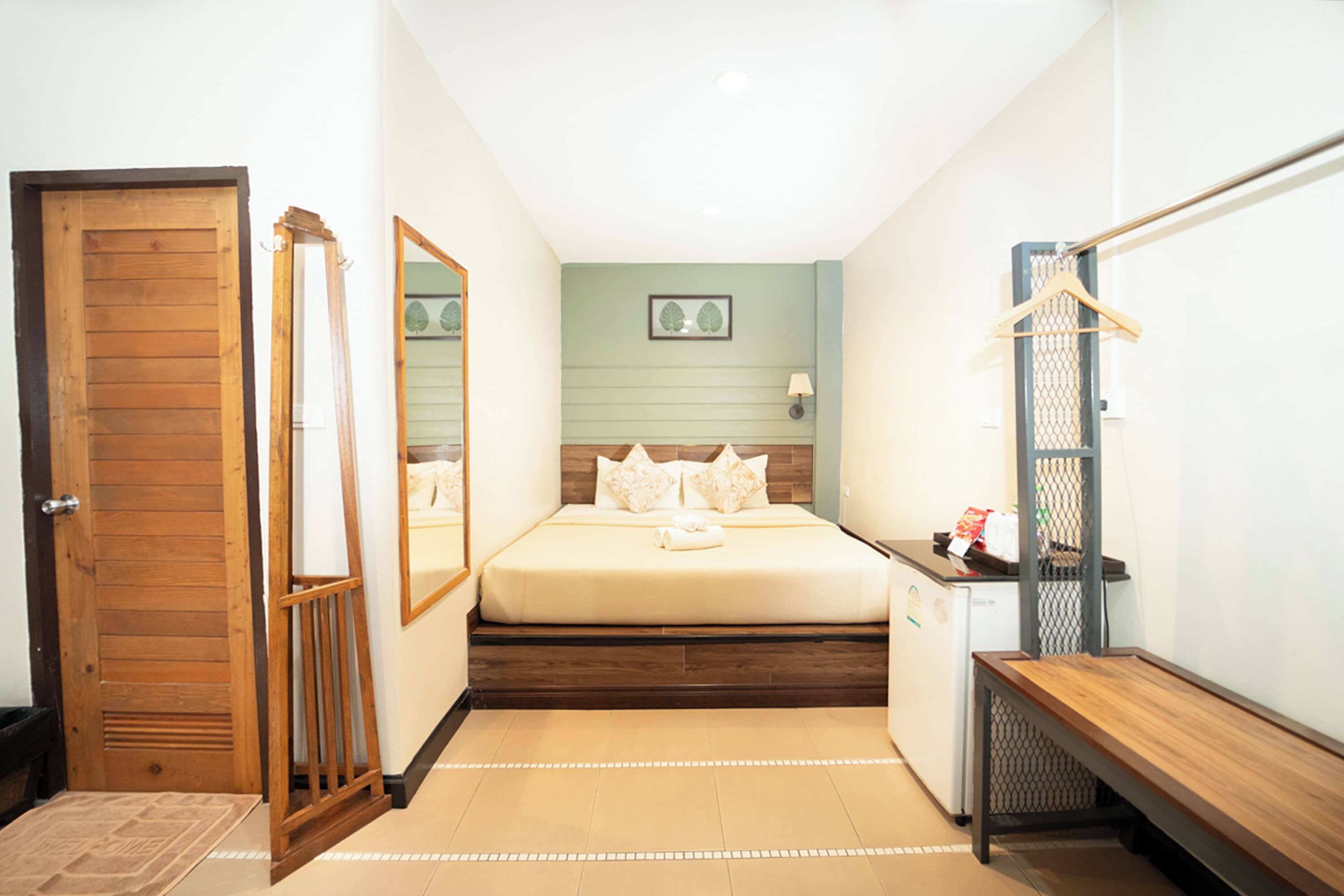 Studio | Skrivbord och gratis wi-fi