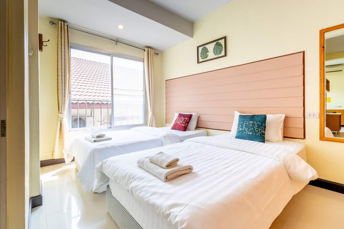 The Palm Suite