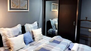 Apartment, 1 Bedroom | Desk, iron/ironing board, WiFi (free), bed sheets - Avlabari City View Apartment (Tbilisi)