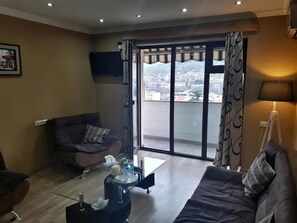 Apartment, 1 Schlafzimmer | Wohnzimmer | Fernseher