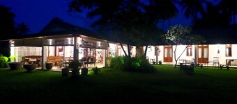 calamansi Cove House By Yoho