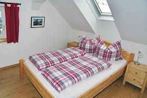 Apartment (Ritterkopf) | 1 bedroom, in-room safe, iron/ironing board, cribs/infant beds - Haus Auszeit (Rauris)