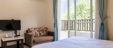 Double Room, Balcony, Mountain View | Desk, blackout curtains, rollaway beds, free WiFi