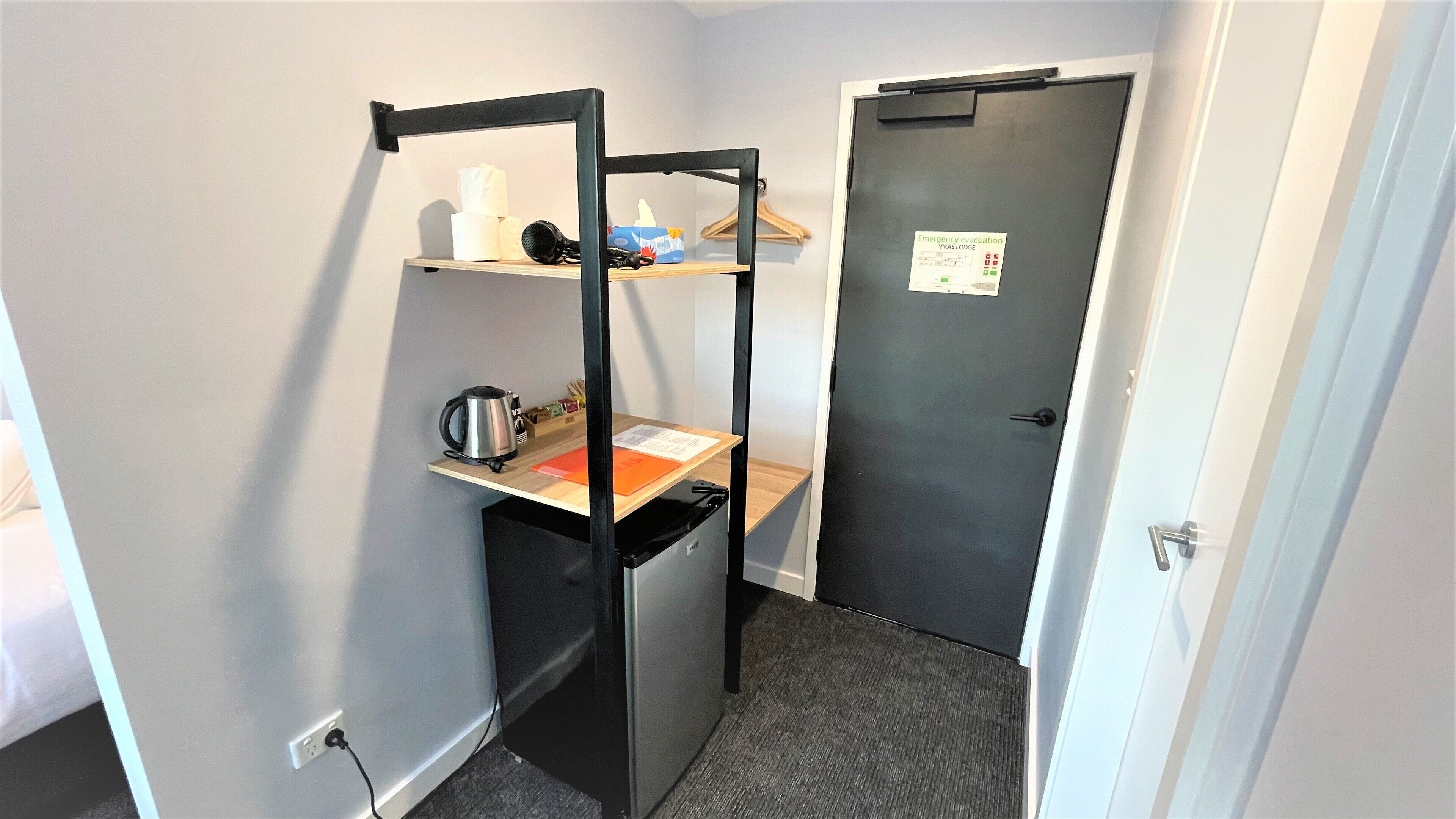 lakeview family room | 1 bedroom, desk, laptop workspace, free wifi