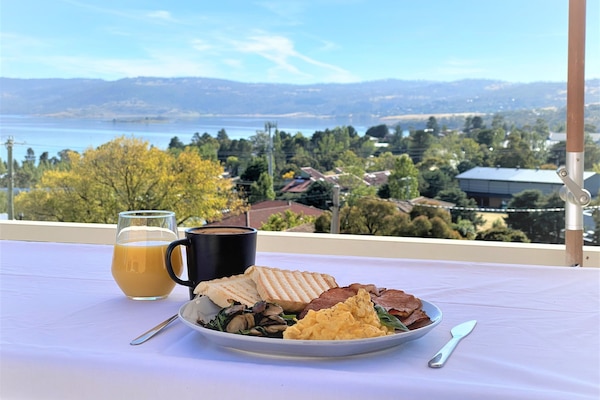 Daily cooked-to-order breakfast for a fee