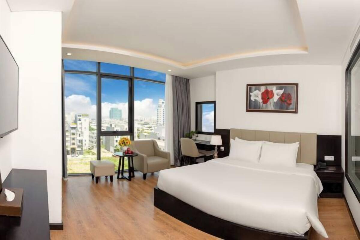 Premium bedding, minibar, in-room safe, individually decorated