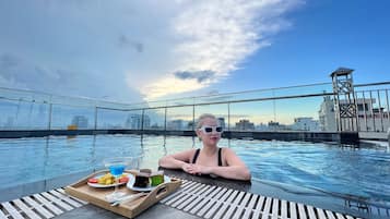 Outdoor pool, sun loungers