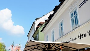 Fachada del alojamiento