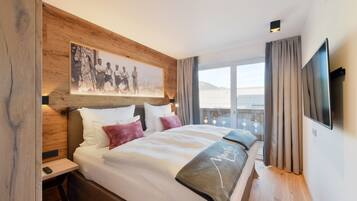 Apartment Large | Hypo-allergenic bedding, individually decorated, individually furnished