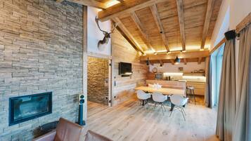 Premium Apartment, 3 Bedrooms | Private kitchen | Espresso maker