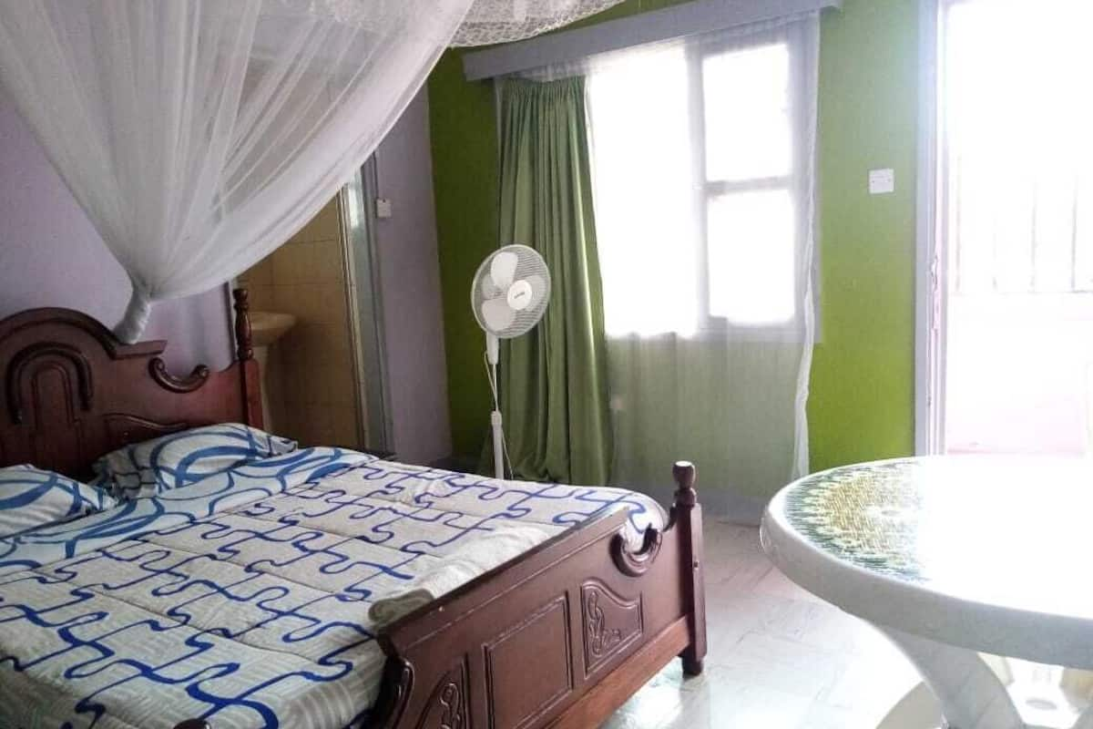 Comfort Room (105) | 1 bedroom, free WiFi, bed sheets