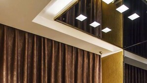 Ảnh chưa phân loại, 4 trong số 17 ảnh, nút