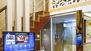 Ảnh chưa phân loại, 3 trong số 17 ảnh, nút