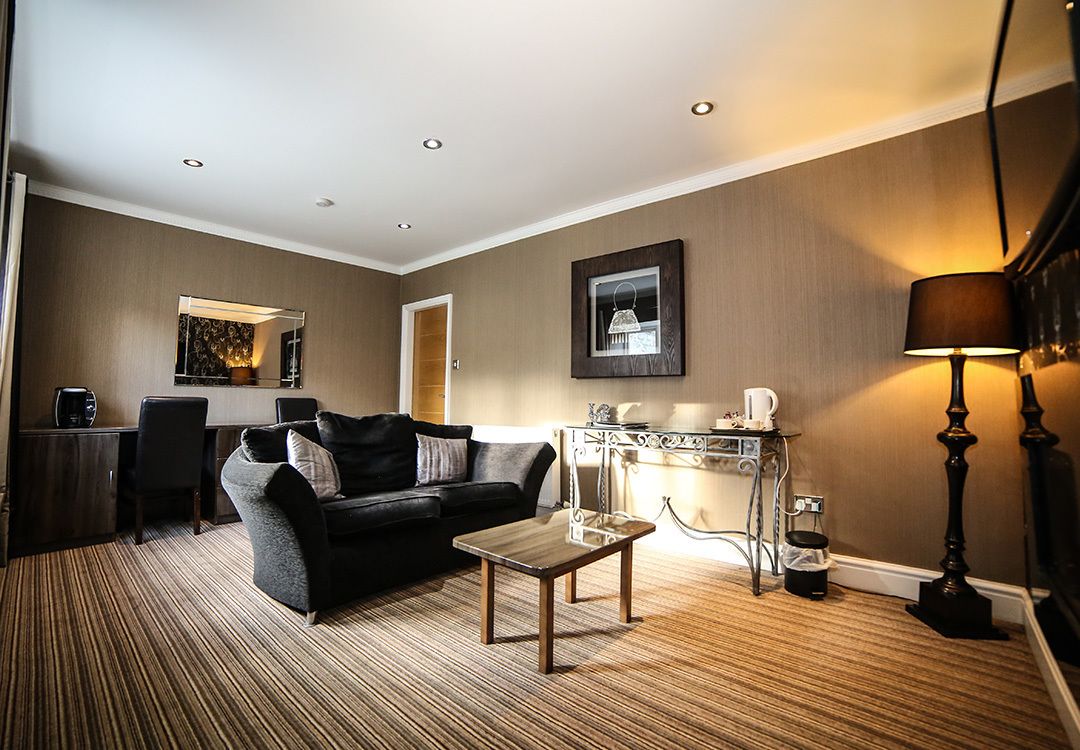 Executive Suite | Living area | Flat-screen TV