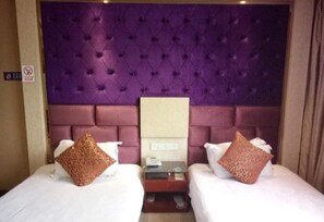 書桌、免費無線上網