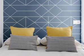 Studio (1B) | Desk, iron/ironing board, free cribs/infant beds, free WiFi - Mad Apartments by Olala Homes (Madrid)