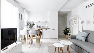 Appartement, 1 chambre (2A) | Coin séjour | Télévision à écran plat de 36 pouces avec chaßnes par cùble