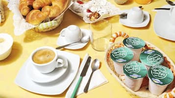 Free daily continental breakfast