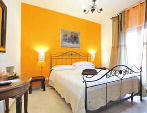 Double or Twin Room | Desk, free WiFi - La Casa Di Evita (Carini)