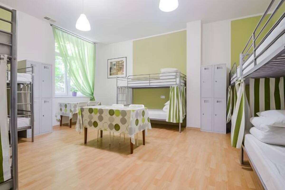 2 chambres, literie hypoallergénique, bureau, rideaux occultants