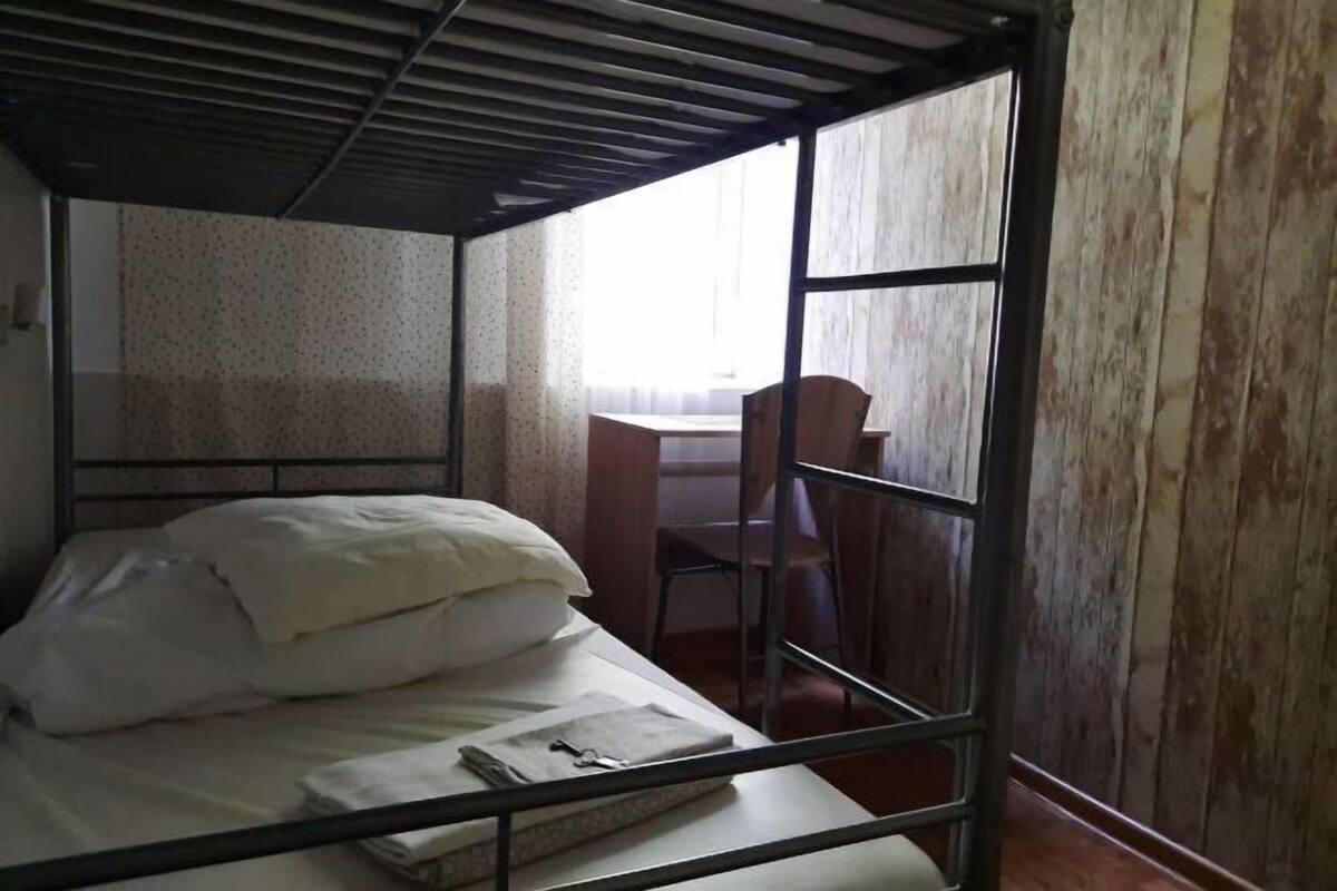 2 chambres, literie hypoallergénique, bureau, rideaux occultants