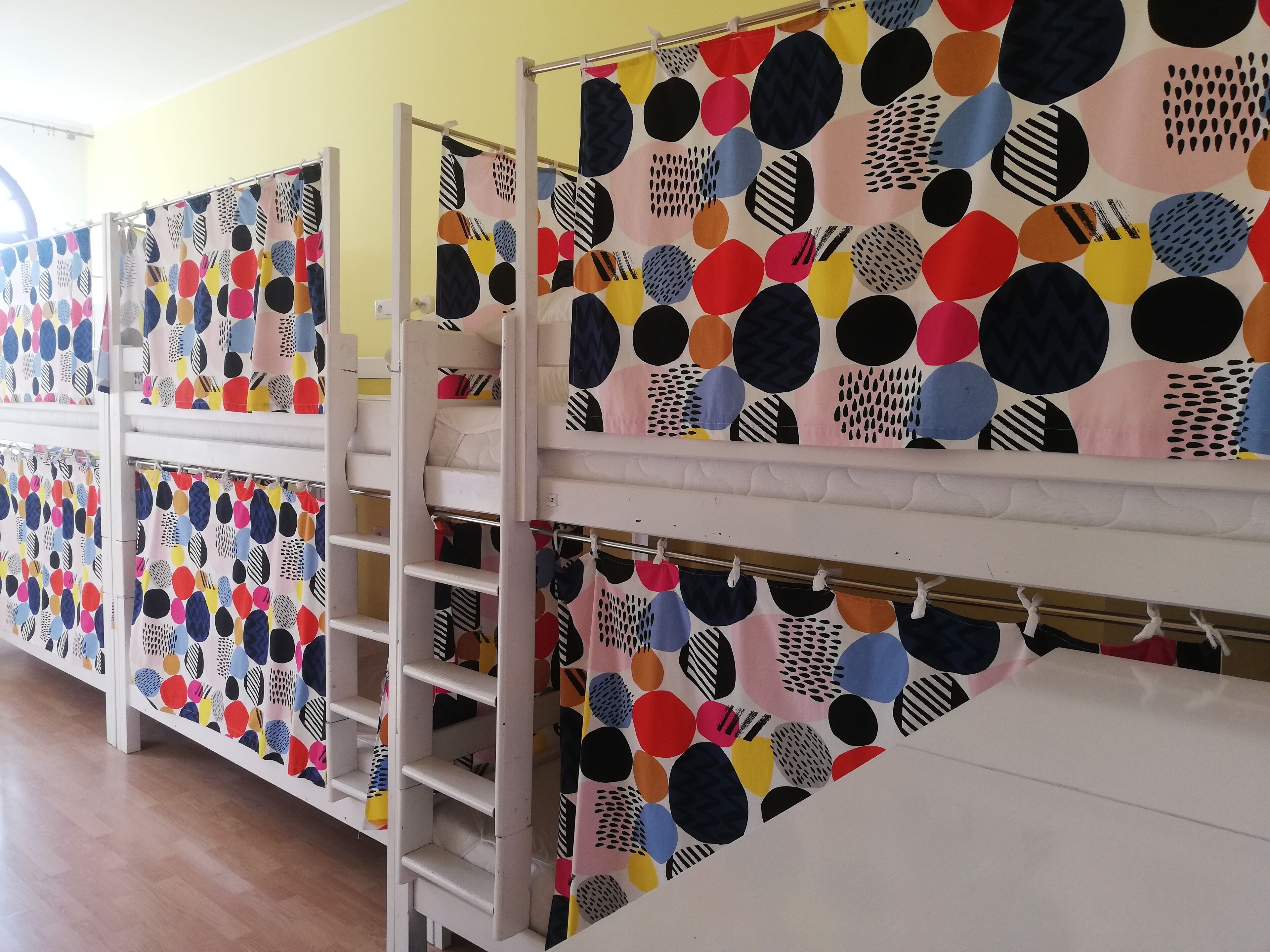 Dormitorio compartido, dormitorio mixto (10) | Ropa de cama hipoalergénica, escritorio, cortinas opacas