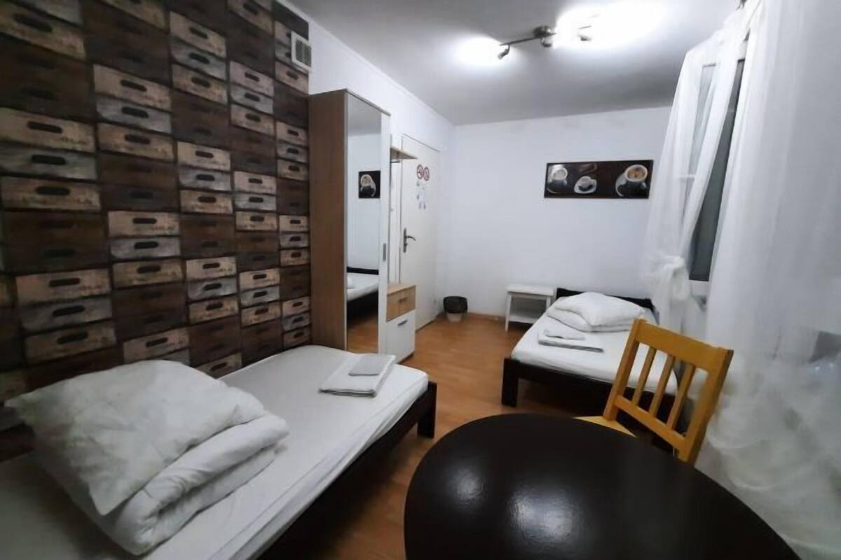 2 chambres, literie hypoallergénique, bureau, rideaux occultants
