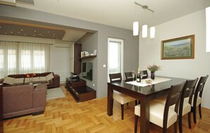 Apartment, Terrasse, Meerblick | Wohnbereich