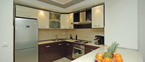 Apartment, Terrace, Sea View | Private kitchen