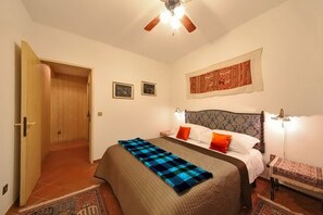 1 bedroom, desk, iron/ironing board, free WiFi