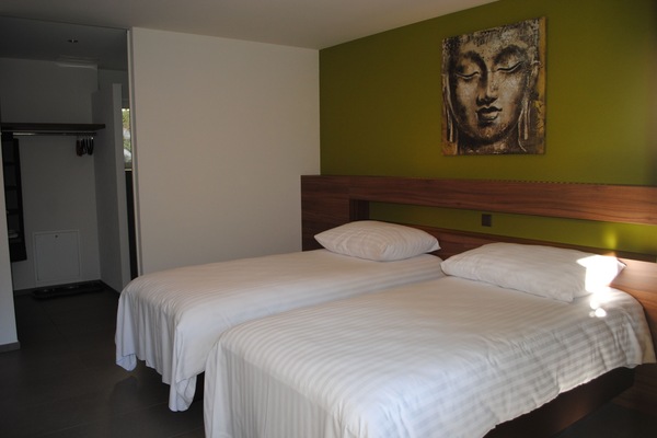 Zweibettzimmer | Schreibtisch, schallisolierte Zimmer, kostenloses WLAN, Bettwäsche