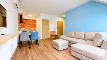 Family Apartment | Living room | Flat-screen TV
