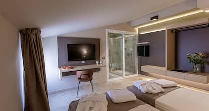 Charme Simon Bolivar