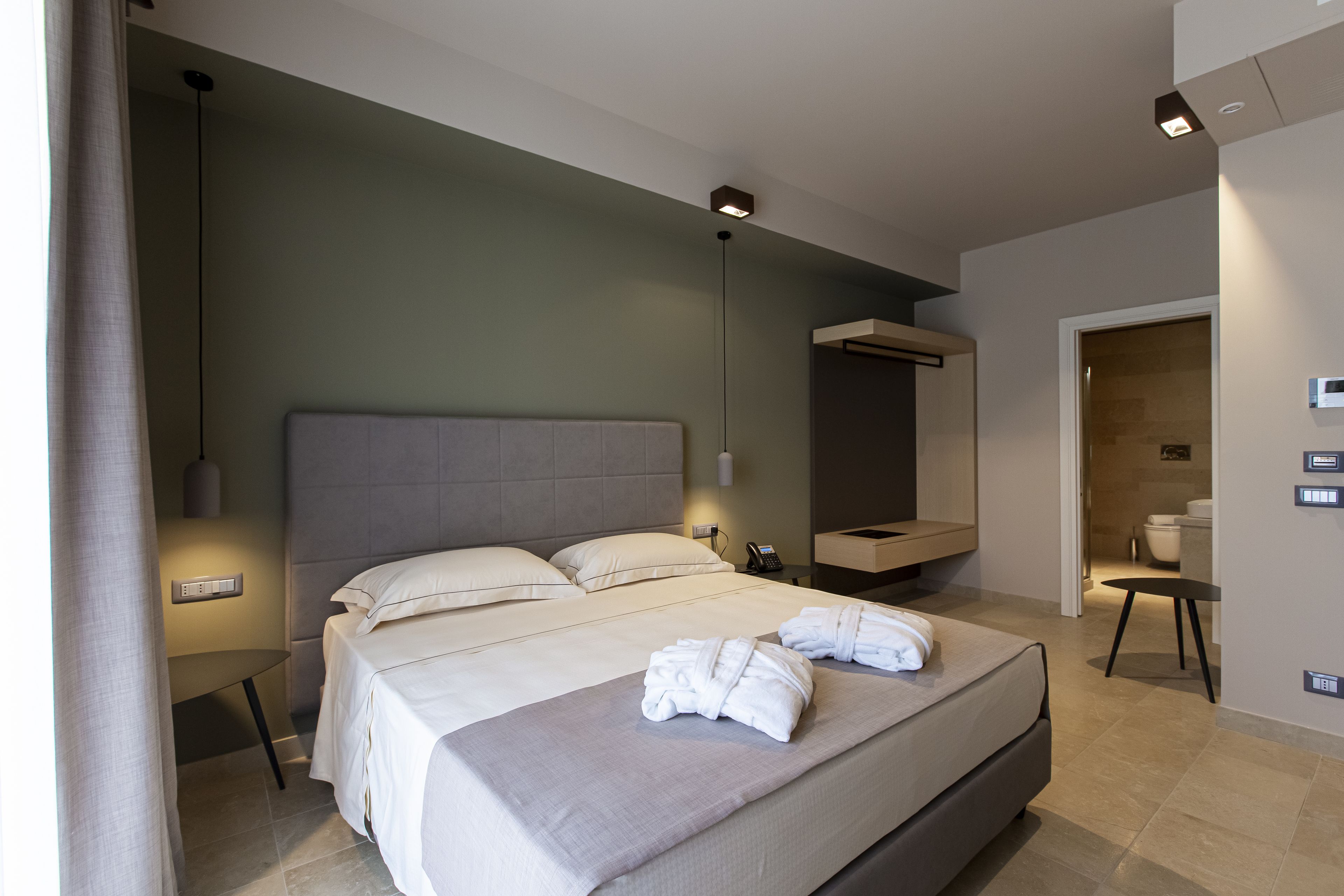 Photo - Charme SIMON BOLIVAR