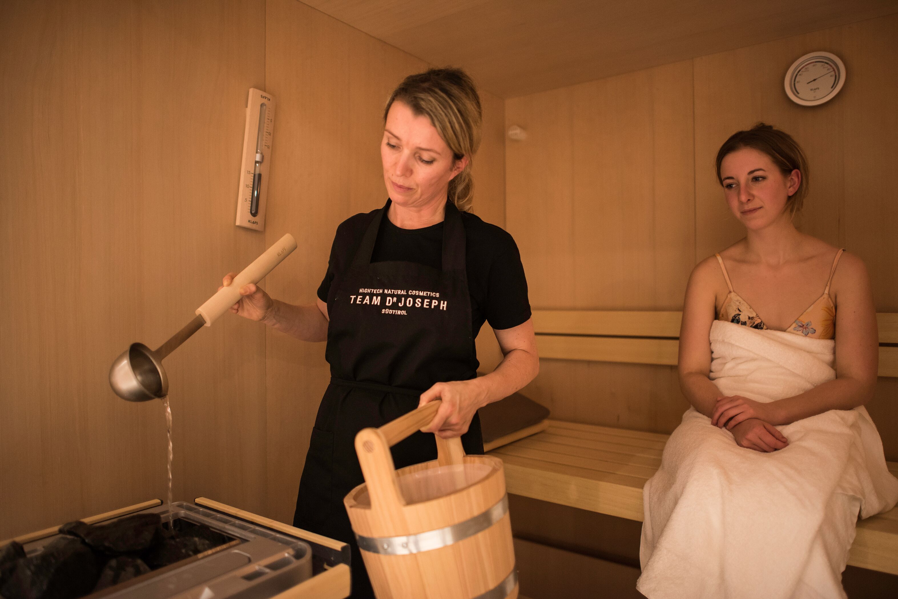 Sauna, steam room