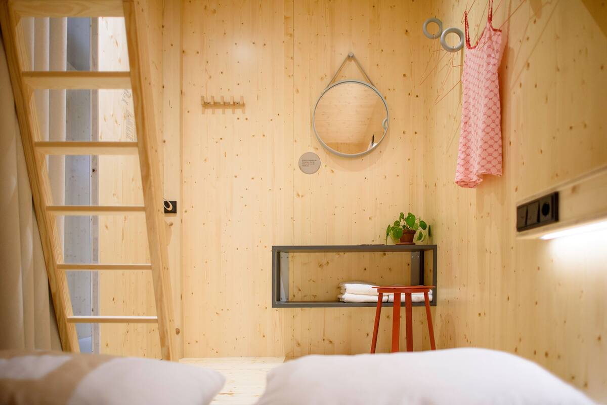 4 Person Bunk Unit Pod in Shared Dormitory (2 pods) | Hypo-allergenic bedding available, in-room safe, soundproofing