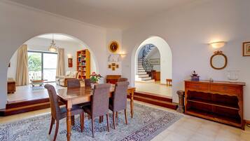 Villa, 4 Bedrooms | Living area | TV