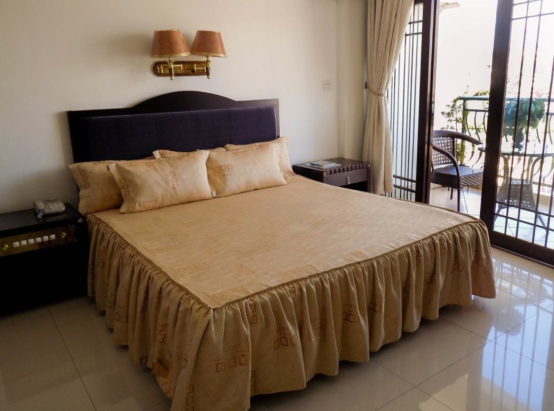 Photo - Evergreen Hotel