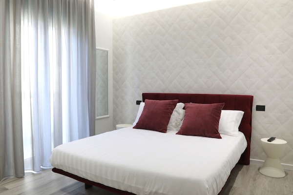 Basic Double or Twin Room, Courtyard View