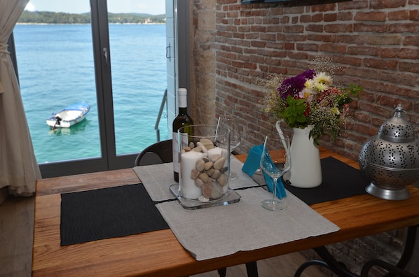 Studio, Sea View | In-room dining