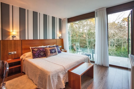 Superior Double Room, Terrace, Sea View | In-room safe, blackout drapes, soundproofing, rollaway beds