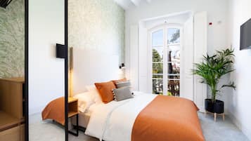 Grand Apartment, 1 Bedroom, Park View (Apt. A)